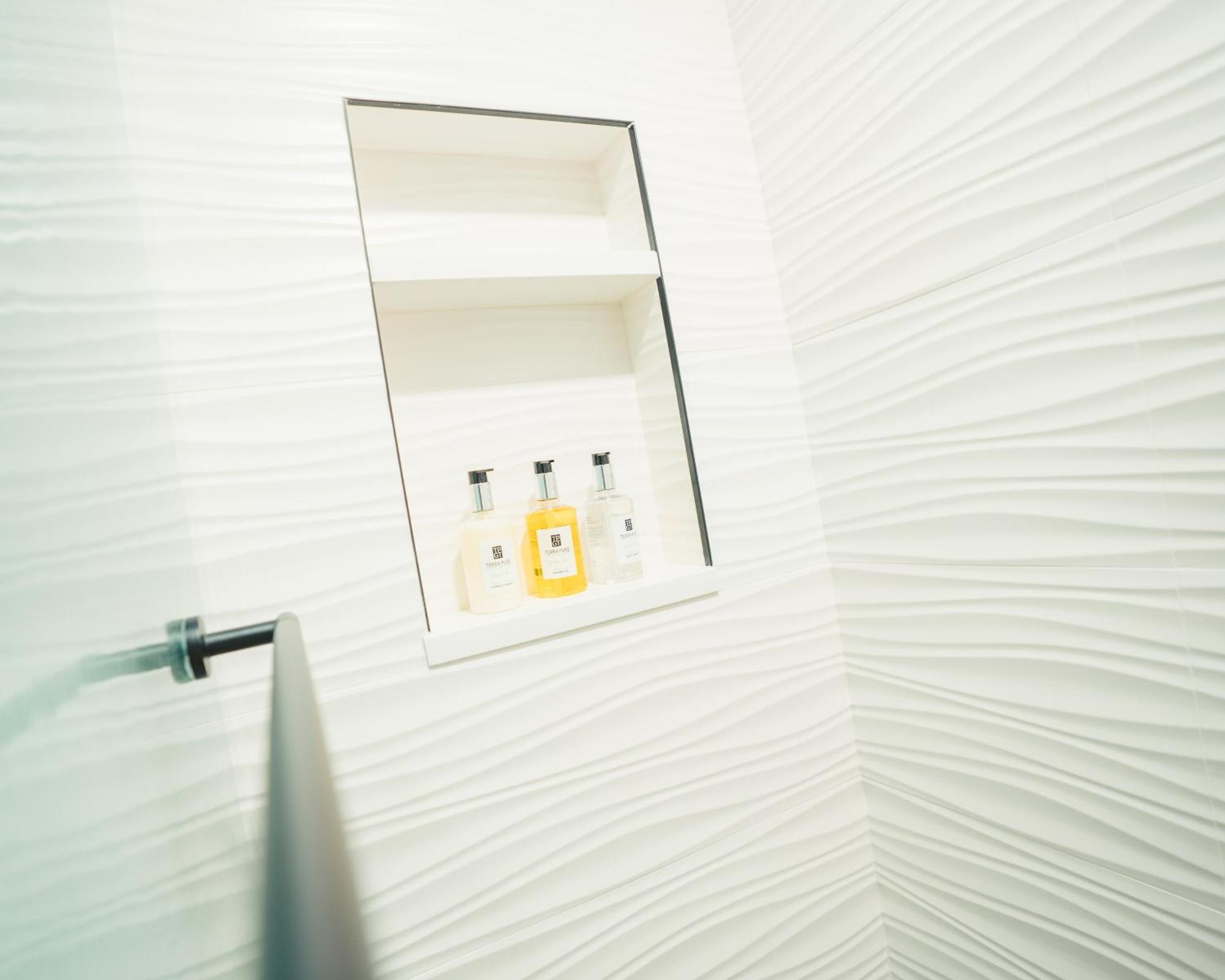 Windsor Retreat Private Basement Suite Денвер Экстерьер фото